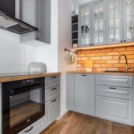 Unii Lubelskiej 6 * Poznan